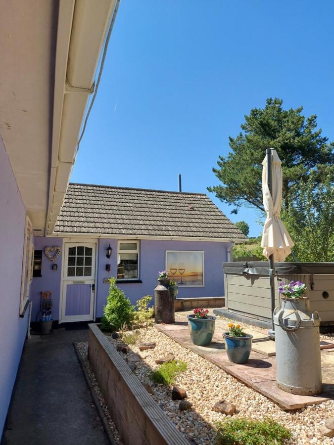 Hot Tub Hideaway Hotel Hemyock Exterior photo